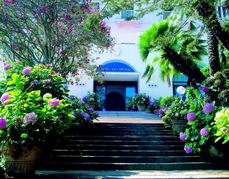 Hotel San Michele 4*